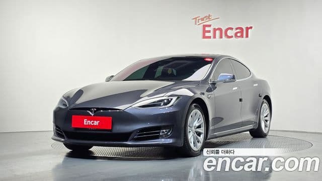 Tesla модель S, 2019 1