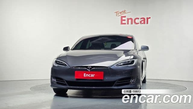 Tesla модель S, 2019 3