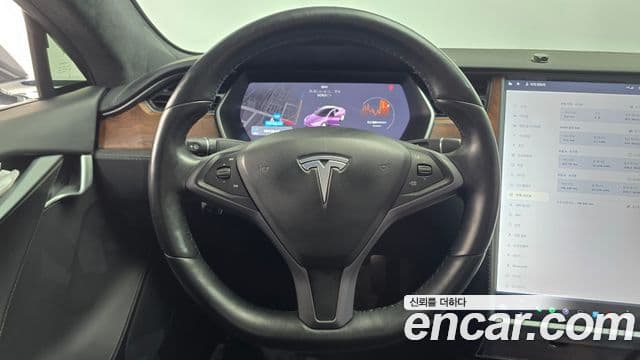 Tesla модель S, 2019 13