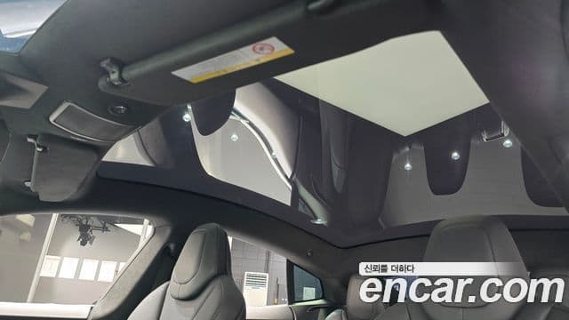 Tesla модель S, 2019 19