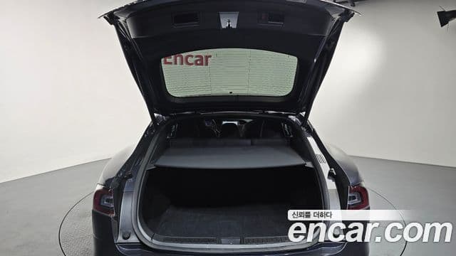 Tesla модель S, 2019 20