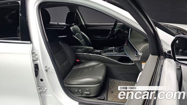 Hyundai The / новый New Grandeur IG гибрид Calligraphy, 2020 10