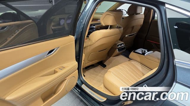 Genesis G80 (RG3) бензин 2.5 турбо AWD, 2025 11