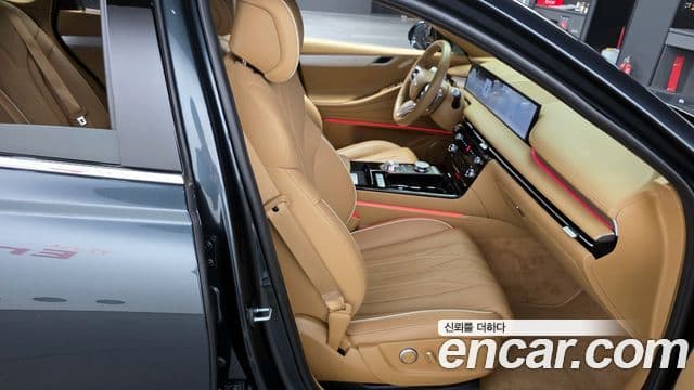 Genesis G80 (RG3) бензин 2.5 турбо AWD, 2025 12