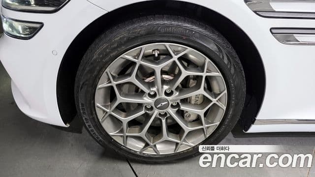 Genesis G80 (RG3) бензин 2.5 турбо AWD, 2024 все фото