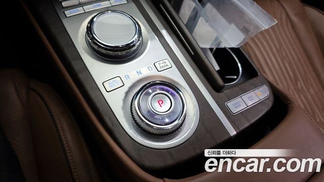 Genesis G80 (RG3) бензин 2.5 турбо AWD, 2024 9