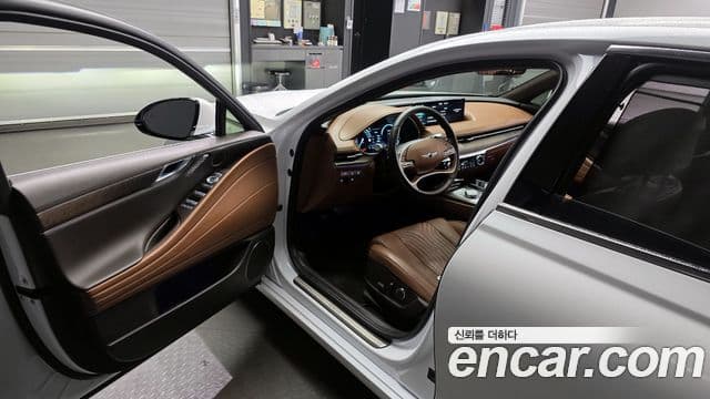 Genesis G80 (RG3) бензин 2.5 турбо AWD, 2024 10