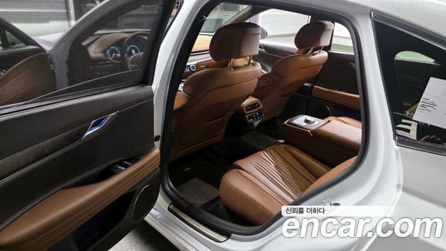 Genesis G80 (RG3) бензин 2.5 турбо AWD, 2024 11