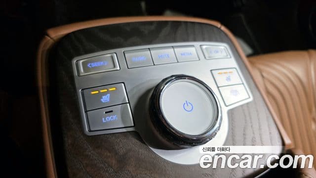 Genesis G80 (RG3) бензин 2.5 турбо AWD, 2024 19