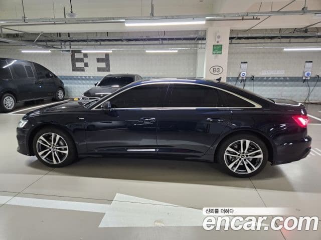 Audi A6 (C8) Premium, 2022 2