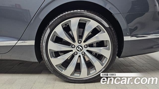 Bentley Flying Spur 3세대, 2022 все фото