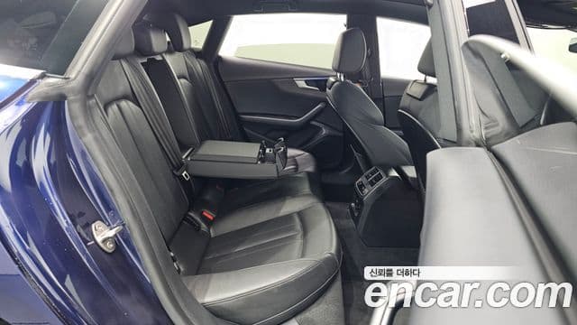 Audi A5 (F5) 40 TFSI Quattro Premium Sportback, 2023 12