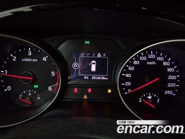 Kia All New Carnival Noblesse, 2015 6