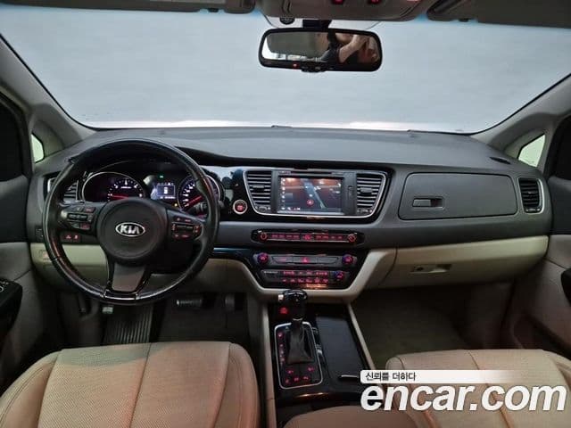 Kia All New Carnival Noblesse, 2015 8