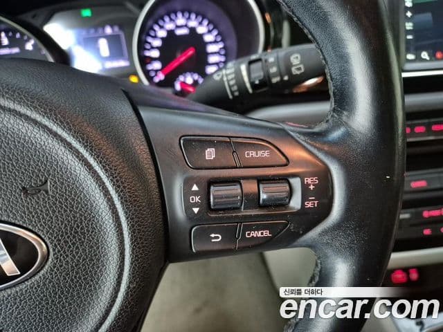 Kia All New Carnival Noblesse, 2015 9