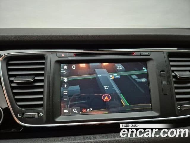 Kia All New Carnival Noblesse, 2015 11