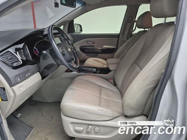 Kia All New Carnival Noblesse, 2015 13