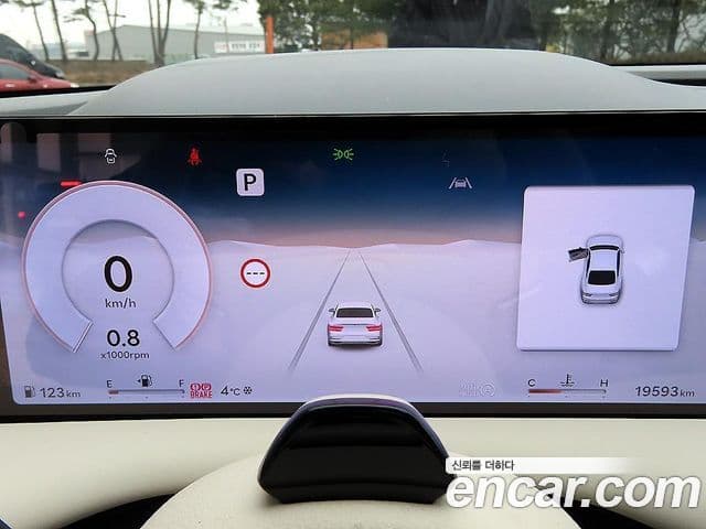 Genesis G80 (RG3) бензин 2.5 турбо 2WD, 2025 9