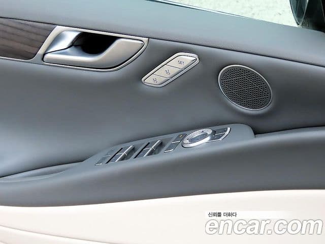 Genesis G80 (RG3) бензин 2.5 турбо 2WD, 2025 12