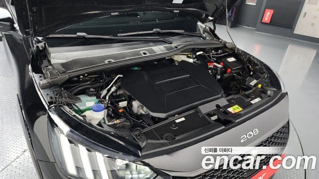 Peugeot e-208 2세대 GT, 2022 6