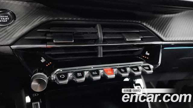 Peugeot e-208 2세대 GT, 2022 17