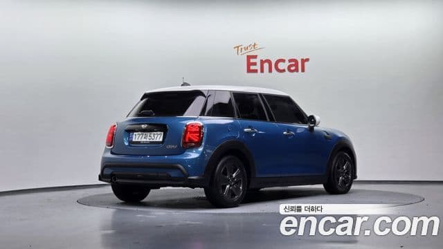 Mini Cooper 3세대, 2022 2
