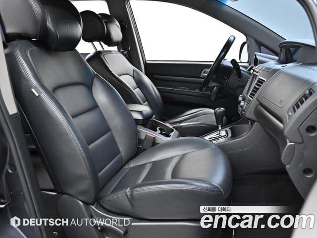 KG모빌리티(SsangYong) Korando 투리스모 4WD TX 9인승, 2017 8