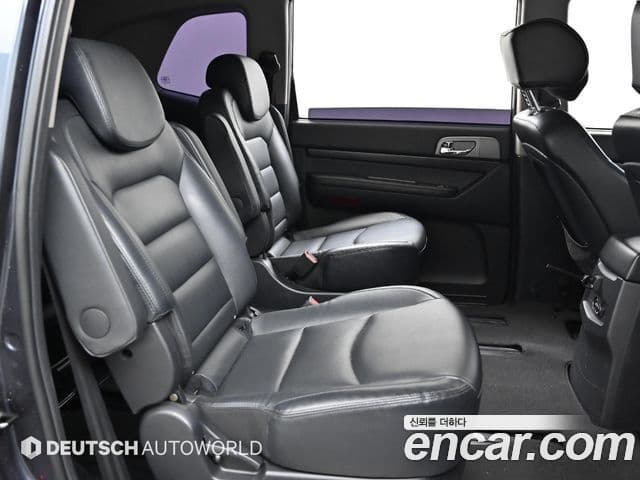 KG모빌리티(SsangYong) Korando 투리스모 4WD TX 9인승, 2017 12