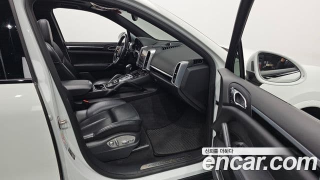 Porsche New Cayenne 958, 2017 10