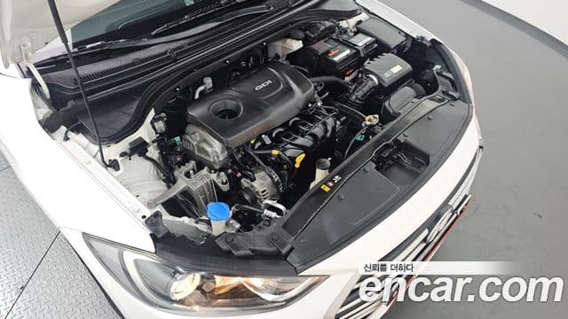 Hyundai Avante AD 1.6 GDI Smart, 2017 6