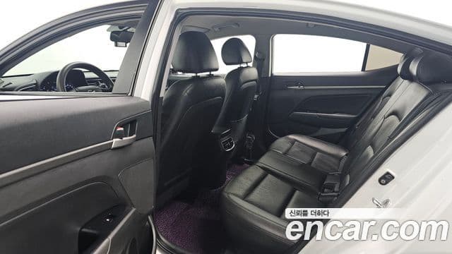 Hyundai Avante AD 1.6 GDI Smart, 2017 12