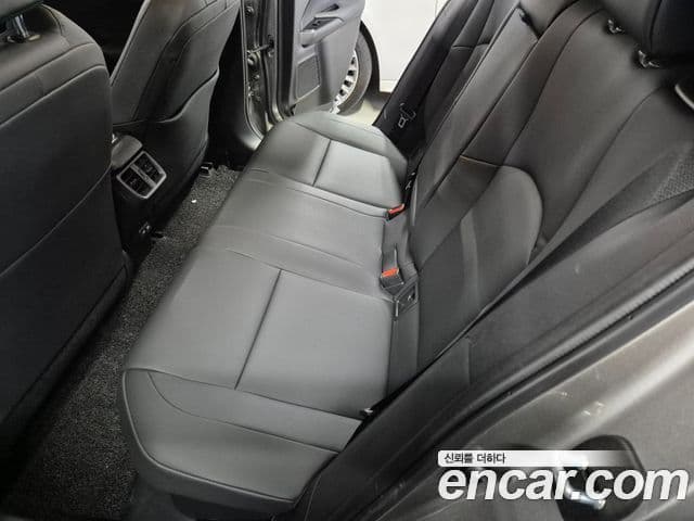 Lexus UX250h, 2024 12