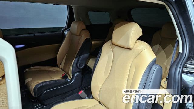 Kia Carnival 4세대 Signature, 2023 12