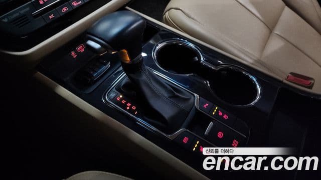 Kia The / новый New Carnival Noblesse, 2019 9