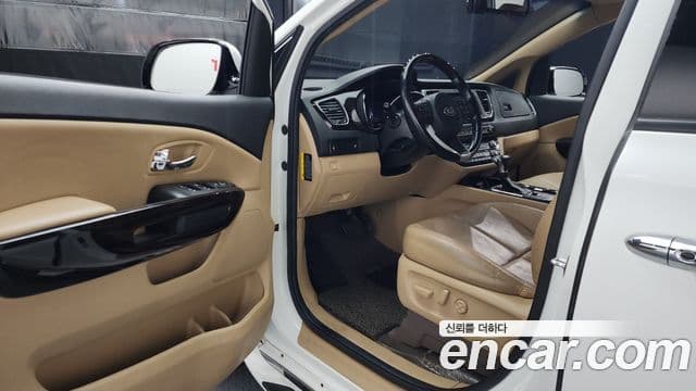 Kia The / новый New Carnival Noblesse, 2019 10