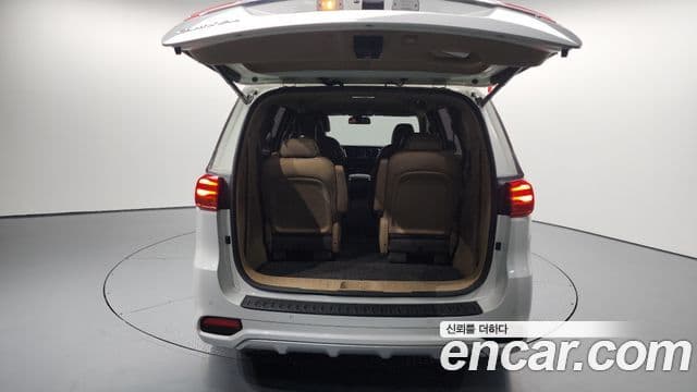 Kia The / новый New Carnival Noblesse, 2019 20