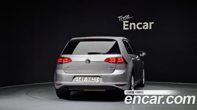 Volkswagen Гольф 7세대, 2015 4