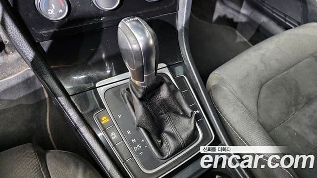 Volkswagen Гольф 7세대, 2015 9