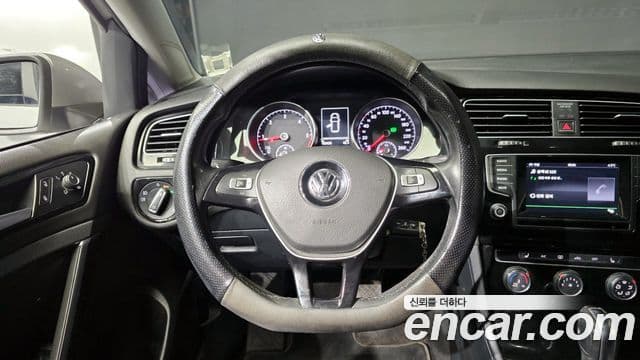 Volkswagen Гольф 7세대, 2015 13