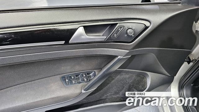 Volkswagen Гольф 7세대, 2015 14