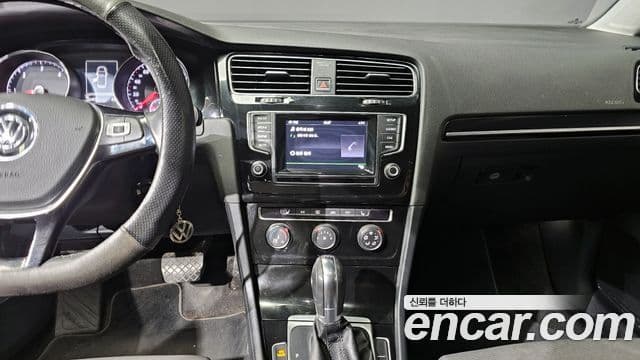 Volkswagen Гольф 7세대, 2015 19