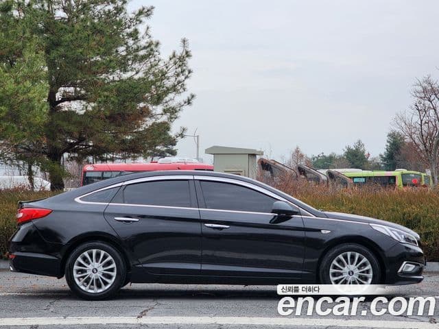 Hyundai LF Sonata Special, 2016 7