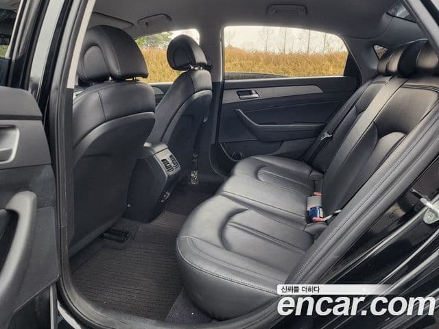 Hyundai LF Sonata Special, 2016 15