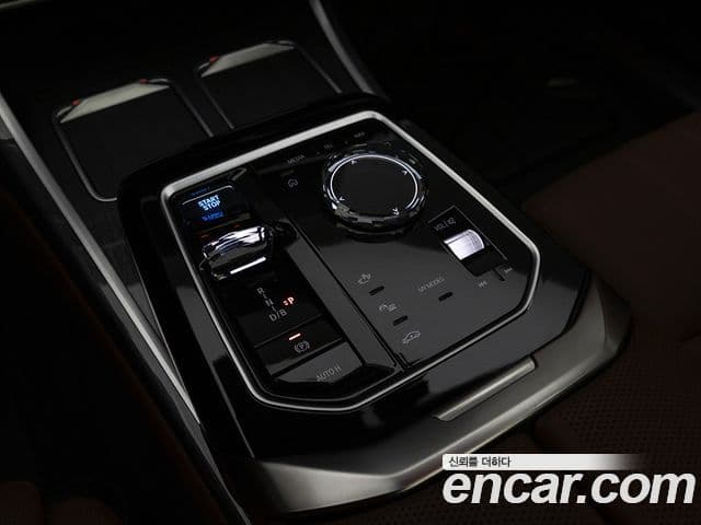 BMW i7 (G70) xDrive 60 M Sport, 2023 10