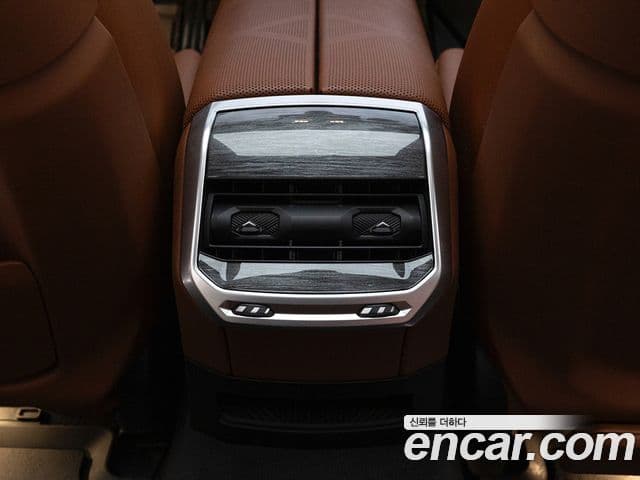 BMW i7 (G70) xDrive 60 M Sport, 2023 18