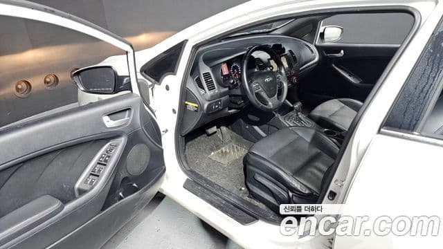 Kia K3 Trendy, 2015 10