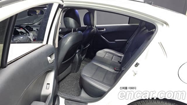 Kia K3 Trendy, 2015 11