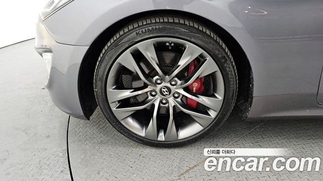 Hyundai Genesis купе 200 турбо R, 2011 все фото