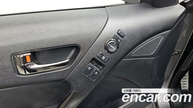 Hyundai Genesis купе 200 турбо R, 2011 19