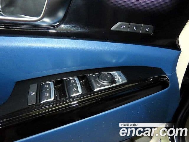 Kia Carnival 4세대 бензин 9인승 High Limousine(компания по спецнадстройкам), 2023 13